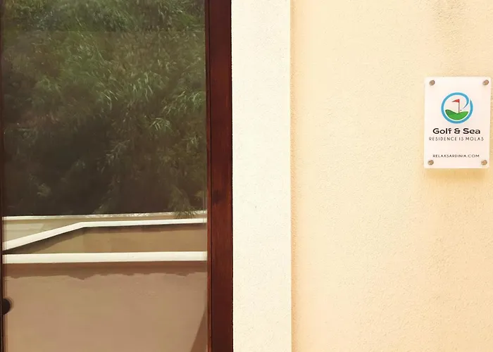 Golf & Sea Is Molas Appartamento